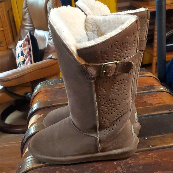 Bearpaw boots - Picture 5 of 11